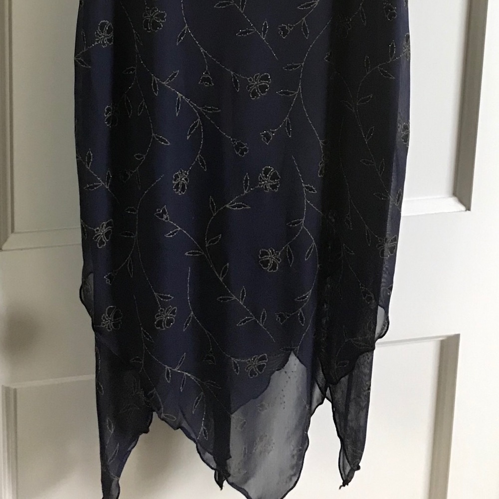 Vintage blue handkerchief hem sweet lil dress